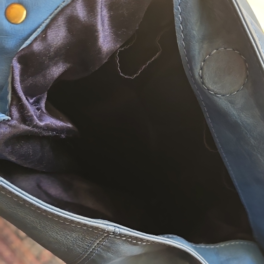 Designer Handbag - Picture 5 of 7